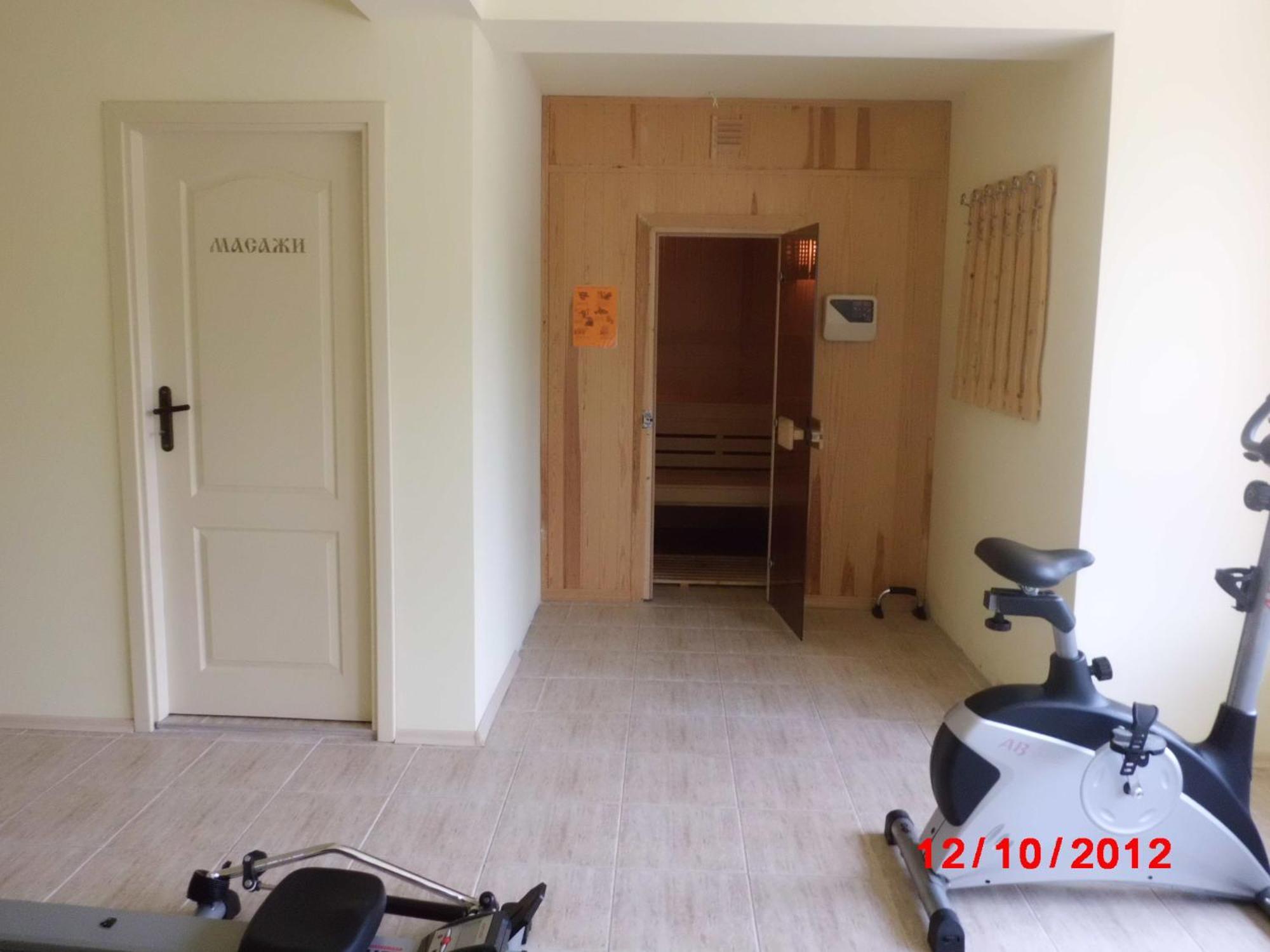 Семеен Хотел Кристал Smolyan Exterior foto