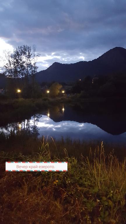Семеен Хотел Кристал Smolyan Exterior foto