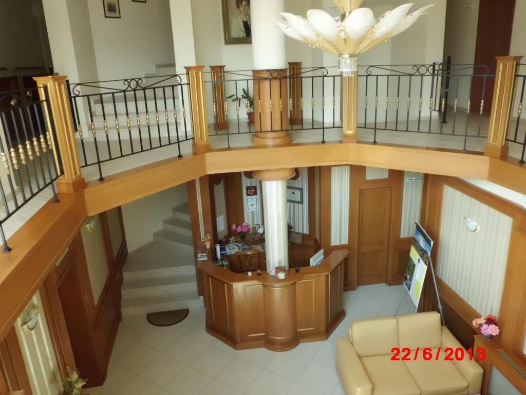 Семеен Хотел Кристал Smolyan Exterior foto